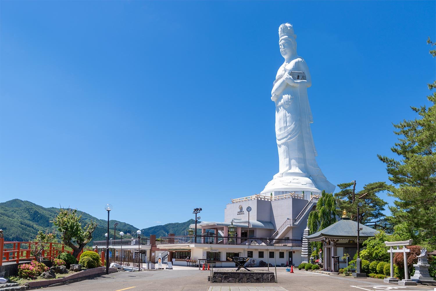 🏯 가마이시 대관음 (가마이시 다이칸논)